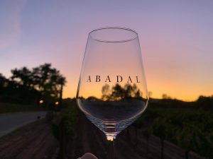 Abadal glass